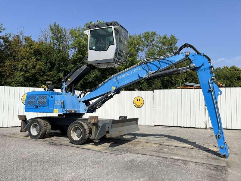 Fuchs MHL320 - Manipulador de materiales: foto 1 Fuchs MHL320 - Manipulador de materiales: foto 1