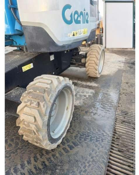Genie Z60/37 FE HYBRID - Plataforma de mástil vertical: foto 5 Genie Z60/37 FE HYBRID - Plataforma de mástil vertical: foto 5