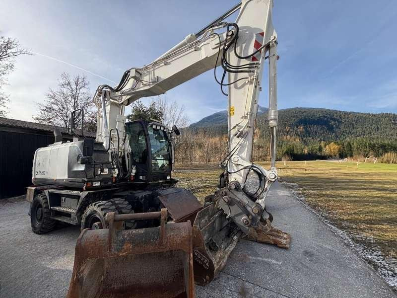 Hitachi ZX190W-5B - Excavadora de ruedas: foto 1 Hitachi ZX190W-5B - Excavadora de ruedas: foto 1