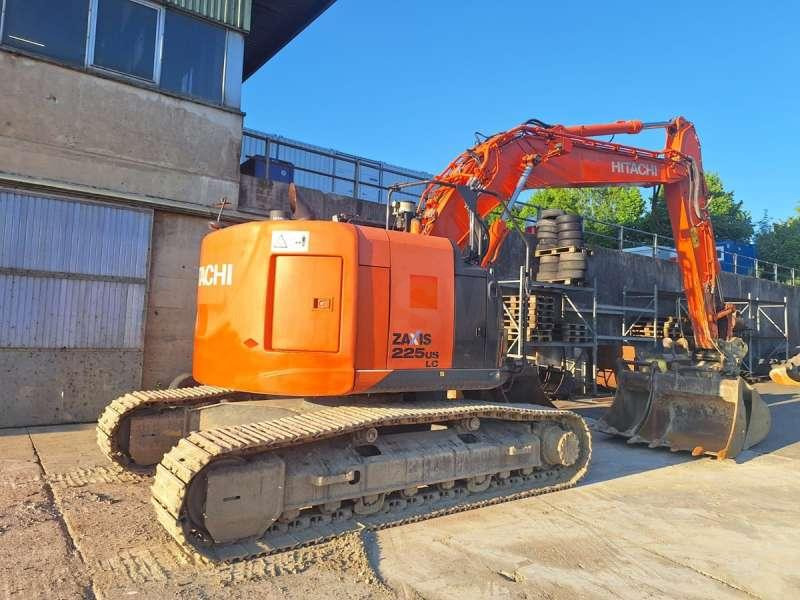 Hitachi ZX225USLC-5 - Excavadora de cadenas: foto 2 Hitachi ZX225USLC-5 - Excavadora de cadenas: foto 2