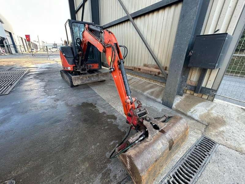 Hitachi ZX33U-5A CLR - Miniexcavadora: foto 5 Hitachi ZX33U-5A CLR - Miniexcavadora: foto 5