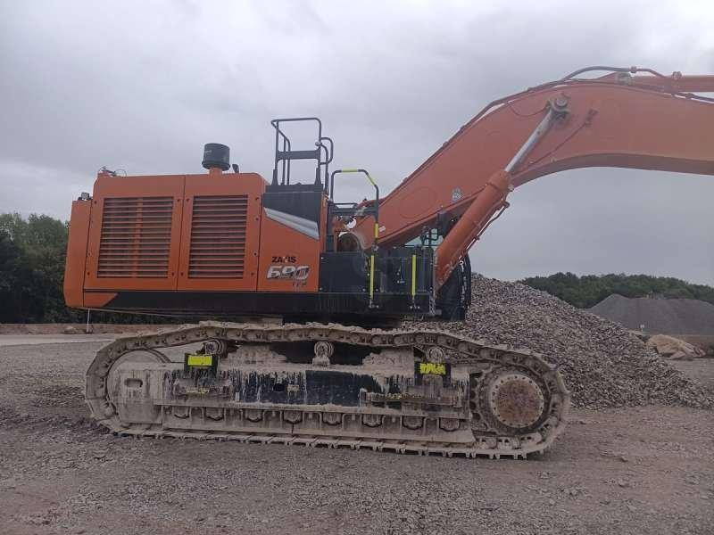Hitachi ZX690LCR-7 - Excavadora de cadenas: foto 1 Hitachi ZX690LCR-7 - Excavadora de cadenas: foto 1