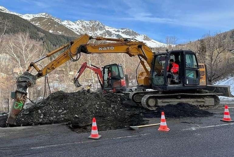 Kato HD514MR - Excavadora de cadenas: foto 4 Kato HD514MR - Excavadora de cadenas: foto 4