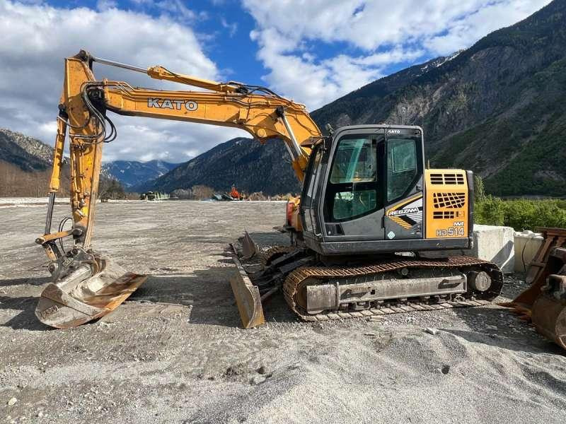 Kato HD514MR - Excavadora de cadenas: foto 1 Kato HD514MR - Excavadora de cadenas: foto 1