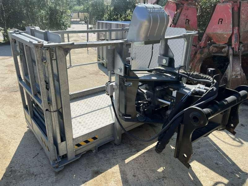 Manipulador telescópico Manitou MRT 1640 EASY: foto 9 Manipulador telescópico Manitou MRT 1640 EASY: foto 9