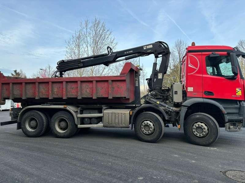 Mercedes AROCS 3243 8X4 - Camión multibasculante: foto 4 Mercedes AROCS 3243 8X4 - Camión multibasculante: foto 4