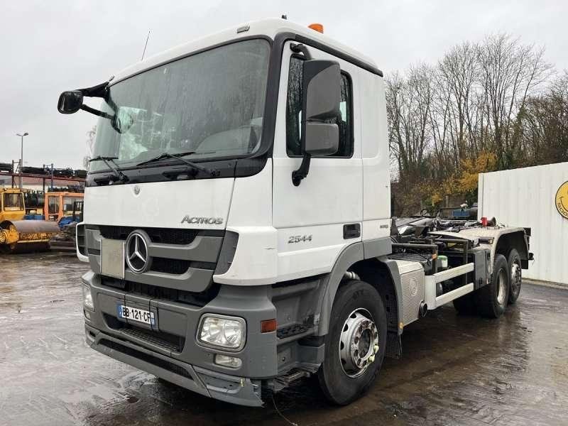 Mercedes Camion Ampliroll ACTROS 2544 - Camión multibasculante: foto 2 Mercedes Camion Ampliroll ACTROS 2544 - Camión multibasculante: foto 2