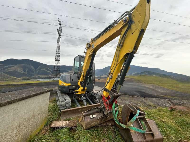 New Holland E50B SR - Miniexcavadora: foto 4 New Holland E50B SR - Miniexcavadora: foto 4