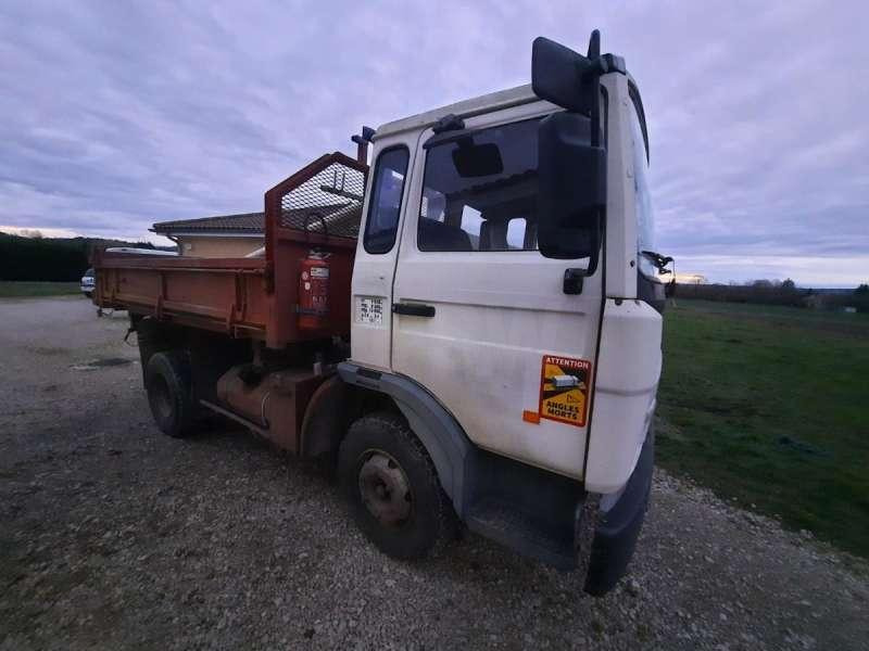 Renault Camion Benne 4X2 - Camión volquete: foto 2 Renault Camion Benne 4X2 - Camión volquete: foto 2