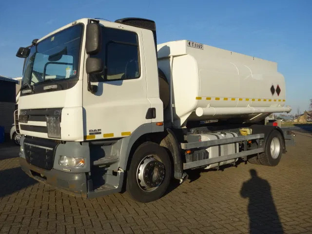 DAF CF 360 13000 LITER MANUAL GEARBOX EURO5 - Camión cisterna: foto 1 DAF CF 360 13000 LITER MANUAL GEARBOX EURO5 - Camión cisterna: foto 1