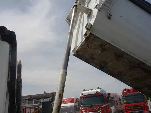 Camión volquete DAF CF 85-480 EURO3 8x4 TIPPER 20m3: foto 7