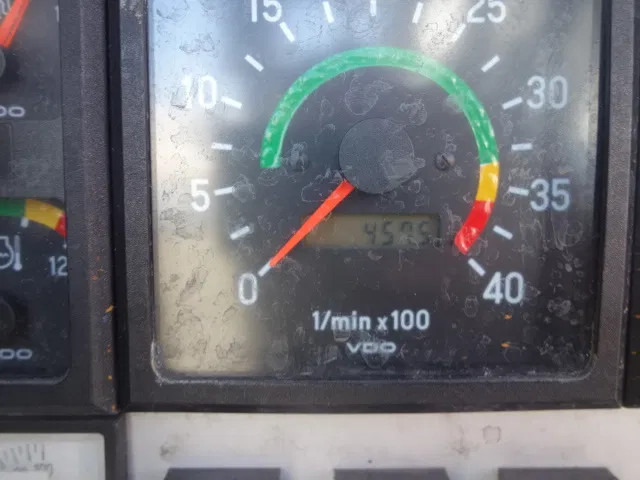 MAN 15 224-with winch 2500liter tank manual gearbox ,ziegler pomp - Camión de bomberos: foto 5 MAN 15 224-with winch 2500liter tank manual gearbox ,ziegler pomp - Camión de bomberos: foto 5