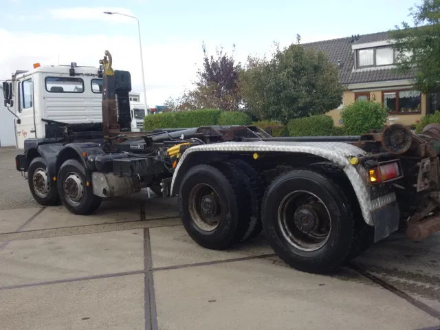 MAN 35-364 8X4 - Camión multibasculante: foto 2 MAN 35-364 8X4 - Camión multibasculante: foto 2