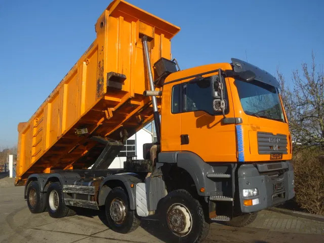 MAN TGA 41.440 8X6 MEILLER 22 CUB MANUAL GEARBOX - Camión volquete: foto 2 MAN TGA 41.440 8X6 MEILLER 22 CUB MANUAL GEARBOX - Camión volquete: foto 2