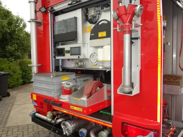 Camión de bomberos MAN TGM 15.250 FIRE TRUCK,2000 LITER TANK, FOAM TANK, AIRCO,WITH EQUIPMENT: foto 12