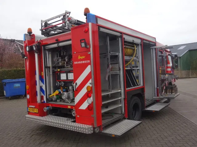 Leasing de Mercedes-Benz Atego 1426 ZIEGLER 2000 LITER EURO 5 Mercedes-Benz Atego 1426 ZIEGLER 2000 LITER EURO 5: foto 19 Leasing de Mercedes-Benz Atego 1426 ZIEGLER 2000 LITER EURO 5 Mercedes-Benz Atego 1426 ZIEGLER 2000 LITER EURO 5: foto 19