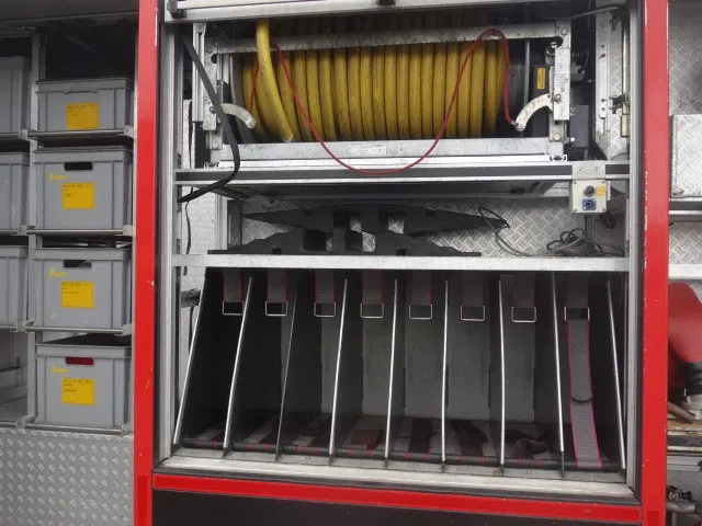 Leasing de Mercedes-Benz Atego 1426 ZIEGLER 2000 LITER EURO 5 Mercedes-Benz Atego 1426 ZIEGLER 2000 LITER EURO 5: foto 13 Leasing de Mercedes-Benz Atego 1426 ZIEGLER 2000 LITER EURO 5 Mercedes-Benz Atego 1426 ZIEGLER 2000 LITER EURO 5: foto 13