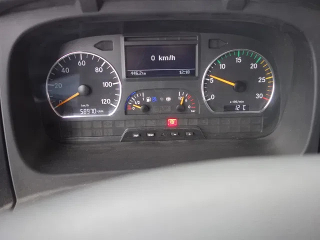 Leasing de Mercedes-Benz Atego 1426 ZIEGLER 2000 LITER EURO 5 Mercedes-Benz Atego 1426 ZIEGLER 2000 LITER EURO 5: foto 15 Leasing de Mercedes-Benz Atego 1426 ZIEGLER 2000 LITER EURO 5 Mercedes-Benz Atego 1426 ZIEGLER 2000 LITER EURO 5: foto 15