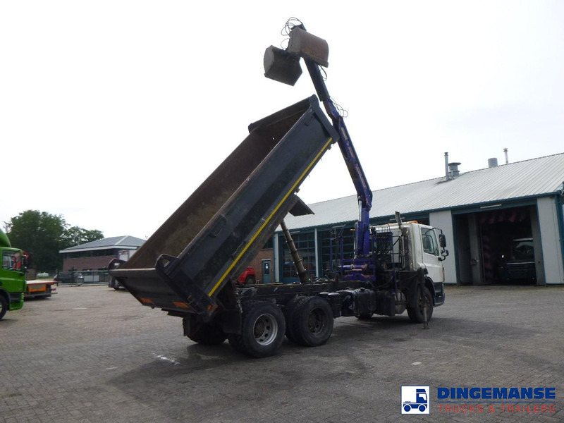 DAF CF 75.310 6x4 RHD tipper + HMF 1144 K-1 + grapple - Camión grúa: foto 4 DAF CF 75.310 6x4 RHD tipper + HMF 1144 K-1 + grapple - Camión grúa: foto 4