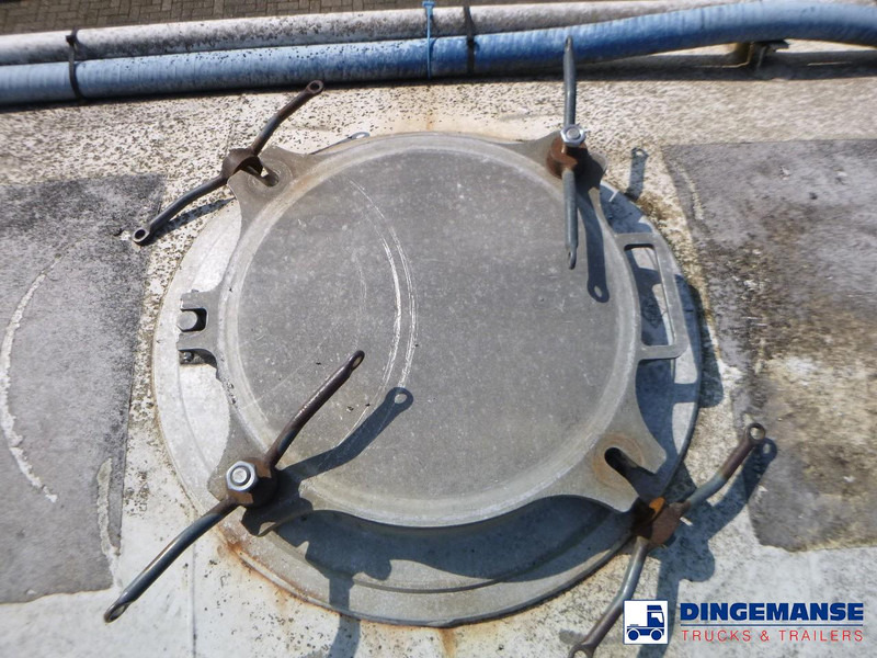 Semirremolque cisterna Feldbinder Powder tank alu 63 m3 / 1 comp (tipping): foto 15 Semirremolque cisterna Feldbinder Powder tank alu 63 m3 / 1 comp (tipping): foto 15