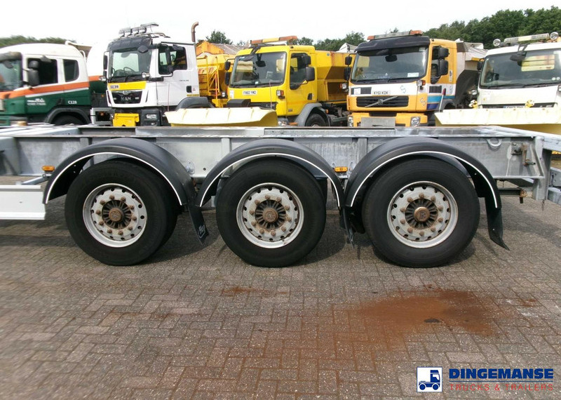 Fliegl 3-axle container trailer 45 ft - Semirremolque portacontenedore/ Intercambiable: foto 5 Fliegl 3-axle container trailer 45 ft - Semirremolque portacontenedore/ Intercambiable: foto 5