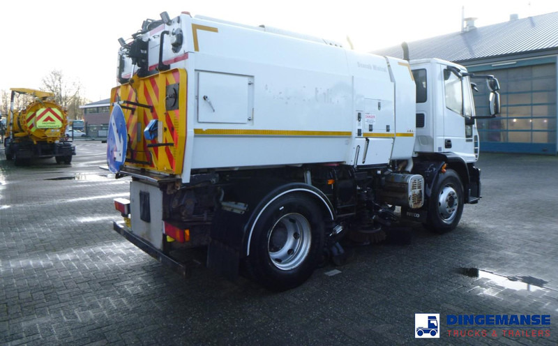 Iveco Eurocargo ML150E22 4x2 Scarab Mistral 6.2 m3 sweeper - Barredora vial: foto 4 Iveco Eurocargo ML150E22 4x2 Scarab Mistral 6.2 m3 sweeper - Barredora vial: foto 4