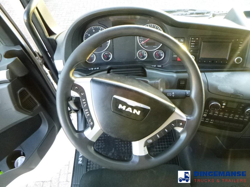 Camión caja cerrada MAN TGX 26.440 6X2 high volume + Fruehauf closed box trailer: foto 15