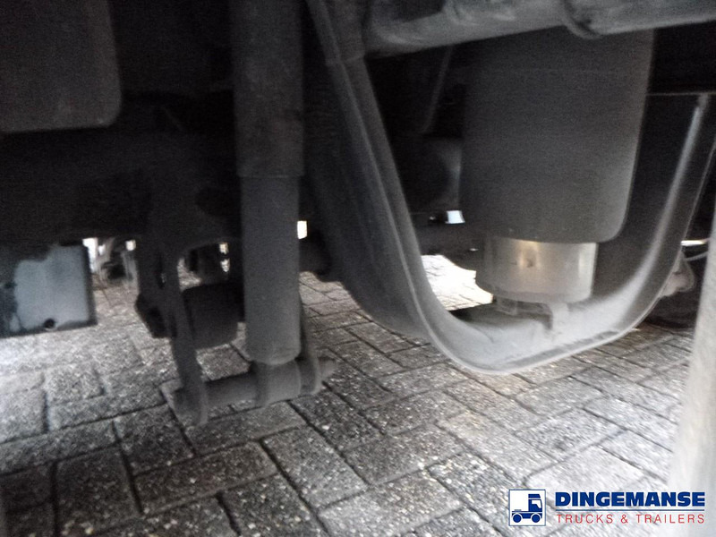 Camión caja cerrada MAN TGX 26.440 6X2 high volume + Fruehauf closed box trailer: foto 8