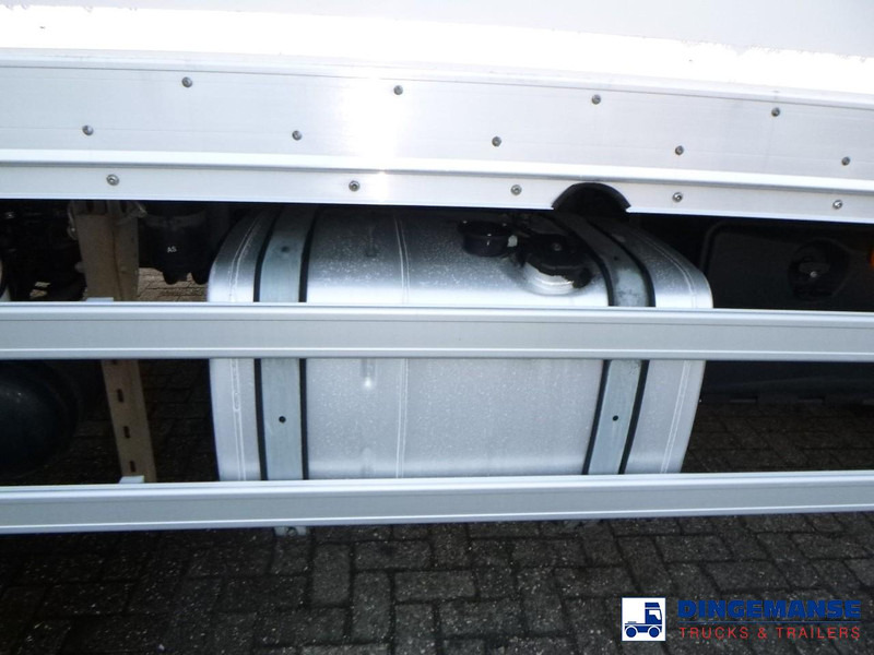 Camión caja cerrada MAN TGX 26.440 6X2 high volume + Fruehauf closed box trailer: foto 11