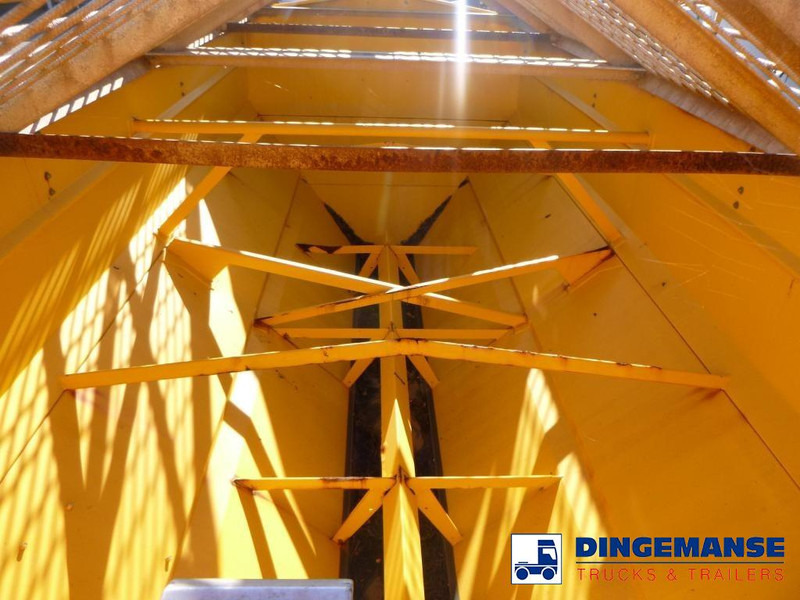 Máquina quitanieve Mercedes-Benz Arocs 3240 8x4 RHD Schmidt snow plough / gritter: foto 19 Máquina quitanieve Mercedes-Benz Arocs 3240 8x4 RHD Schmidt snow plough / gritter: foto 19