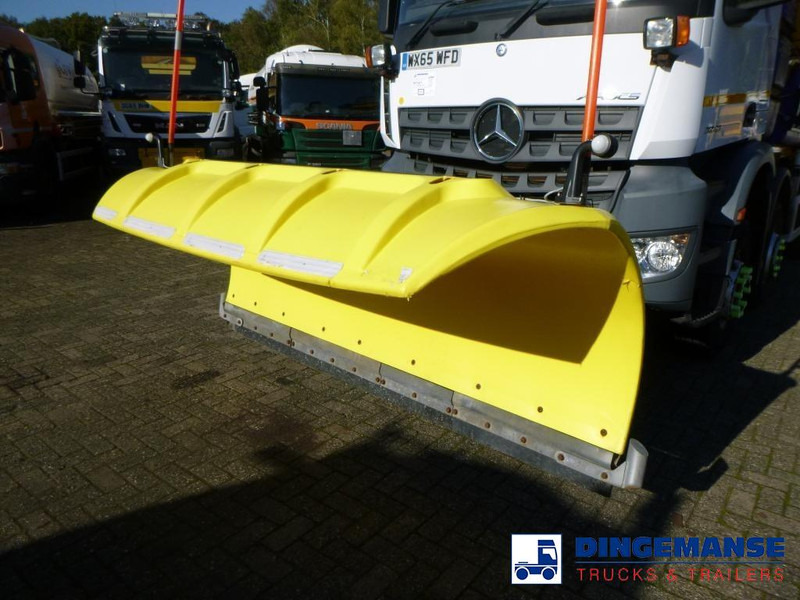 Máquina quitanieve Mercedes-Benz Arocs 3240 8x4 RHD Schmidt snow plough / gritter: foto 20 Máquina quitanieve Mercedes-Benz Arocs 3240 8x4 RHD Schmidt snow plough / gritter: foto 20