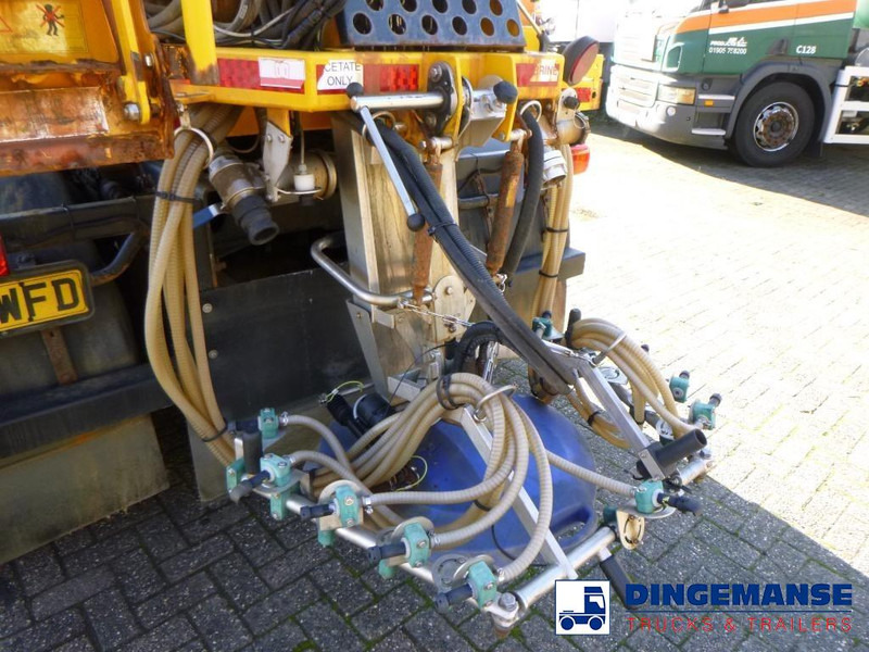 Máquina quitanieve Mercedes-Benz Arocs 3240 8x4 RHD Schmidt snow plough / gritter: foto 17 Máquina quitanieve Mercedes-Benz Arocs 3240 8x4 RHD Schmidt snow plough / gritter: foto 17