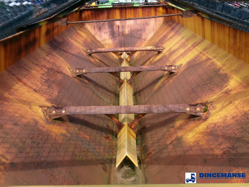 Leasing de Mercedes-Benz Axor 2629 6x4 RHD gritter / salt spreader Mercedes-Benz Axor 2629 6x4 RHD gritter / salt spreader: foto 14 Leasing de Mercedes-Benz Axor 2629 6x4 RHD gritter / salt spreader Mercedes-Benz Axor 2629 6x4 RHD gritter / salt spreader: foto 14