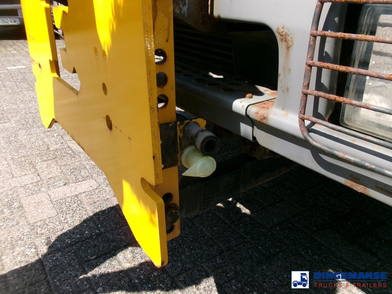 Leasing de Mercedes-Benz Axor 2629 6x4 RHD gritter / salt spreader Mercedes-Benz Axor 2629 6x4 RHD gritter / salt spreader: foto 15 Leasing de Mercedes-Benz Axor 2629 6x4 RHD gritter / salt spreader Mercedes-Benz Axor 2629 6x4 RHD gritter / salt spreader: foto 15