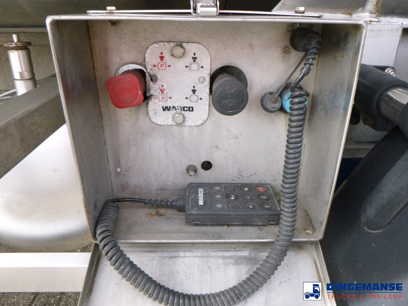 Semirremolque cisterna Parcisa Chemical tank inox L4BH 37.5 / 1 comp: foto 15 Semirremolque cisterna Parcisa Chemical tank inox L4BH 37.5 / 1 comp: foto 15
