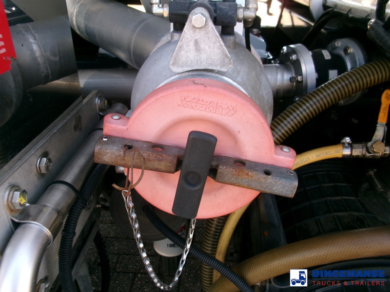 Camión cisterna Renault Premium 310 6x2 fuel tank 19 m3 / 5 comp ADR 25-04-2024: foto 15