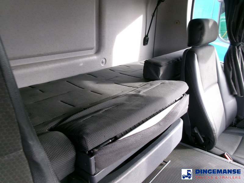 Camión cisterna Scania P320 6X2 RHD Argon gas tank 13.2 m3: foto 18
