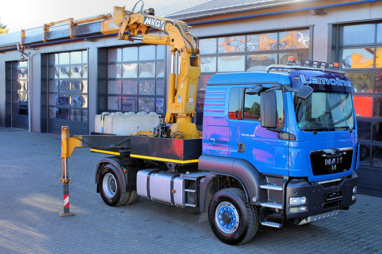 MAN TGS 18.480 4x4 BLS SZM+Pritsche MKG HLK 340 Kran - Cabeza tractora: foto 1 MAN TGS 18.480 4x4 BLS SZM+Pritsche MKG HLK 340 Kran - Cabeza tractora: foto 1