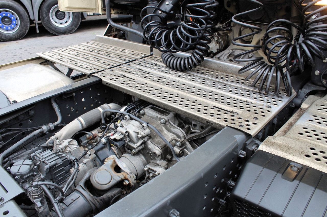 Cabeza tractora Mercedes-Benz Actros 1848 LS 4x2 BigSpace (MP5) Vollverspoiler: foto 10