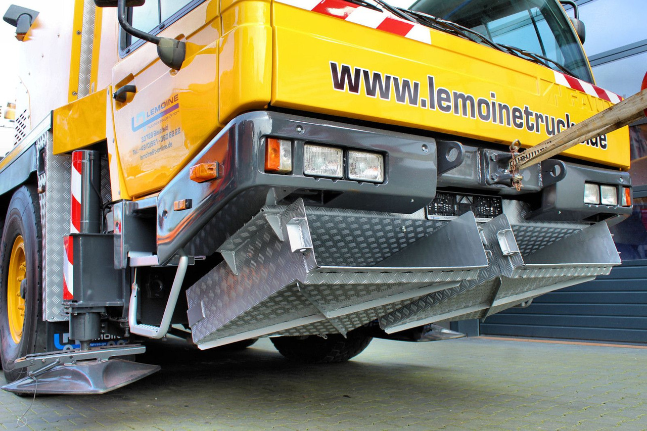 Camión grúa Faun Tadano FAUN ATF 90 G-4 8x6 Autokran + 20 tonnen: foto 10 Camión grúa Faun Tadano FAUN ATF 90 G-4 8x6 Autokran + 20 tonnen: foto 10