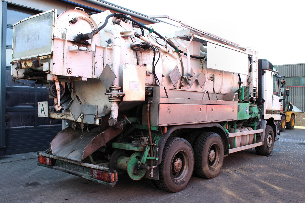 Limpieza de alcantarillado Mercedes-Benz Actros 3335 6x4 Kroll 13m³ HD-Kombi ADR/GGVS V2A: foto 6 Limpieza de alcantarillado Mercedes-Benz Actros 3335 6x4 Kroll 13m³ HD-Kombi ADR/GGVS V2A: foto 6