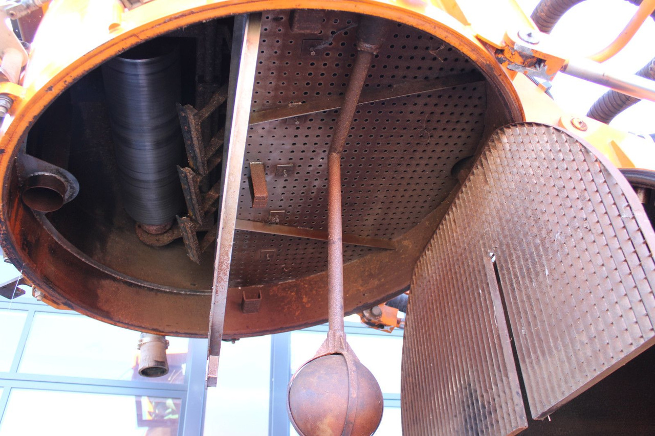 Limpieza de alcantarillado Scania R450 8x4 Kroll 19m³ Wasserrückgewinner Kombi-HD: foto 9 Limpieza de alcantarillado Scania R450 8x4 Kroll 19m³ Wasserrückgewinner Kombi-HD: foto 9