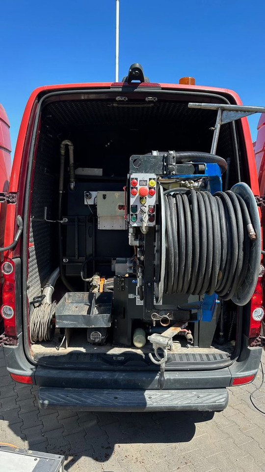 Limpieza de alcantarillado Volkswagen Crafter 2.0 TDI KaRo 1m³ HD-Kanal-Spüler: foto 8 Limpieza de alcantarillado Volkswagen Crafter 2.0 TDI KaRo 1m³ HD-Kanal-Spüler: foto 8