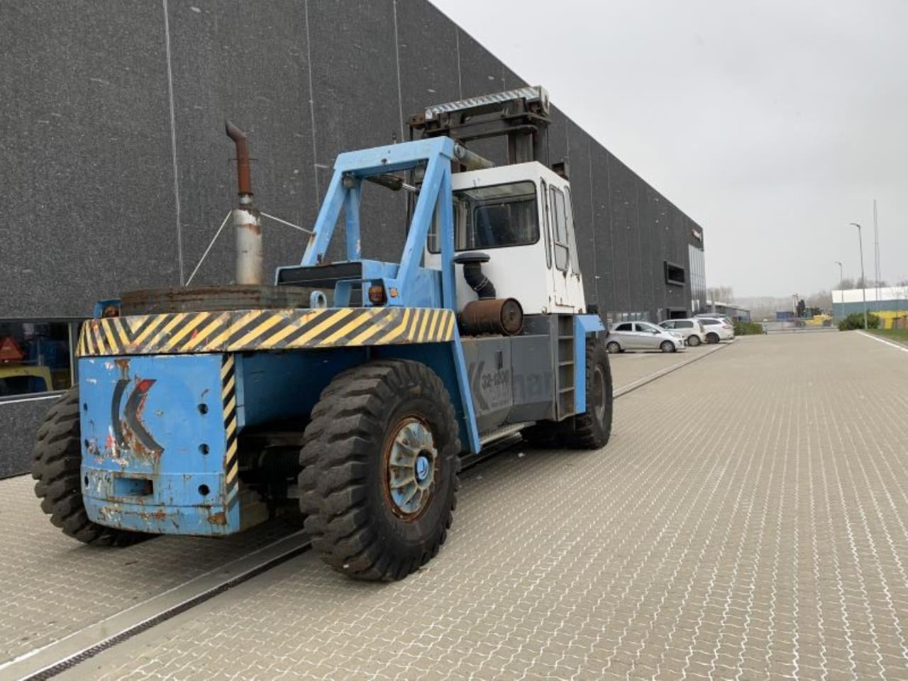 Kalmar DCB32-1200 - Carretilla elevadora diésel: foto 3 Kalmar DCB32-1200 - Carretilla elevadora diésel: foto 3