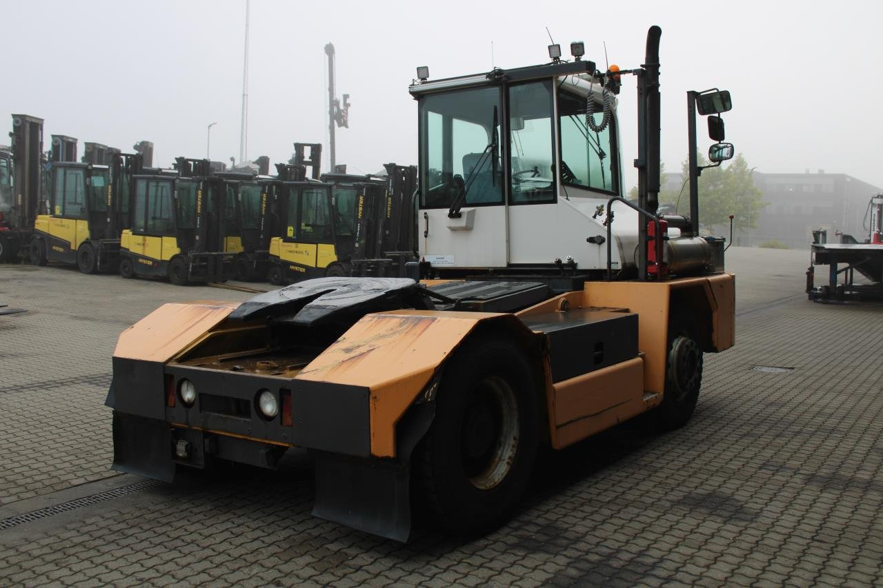 Kalmar TR618I - Tractor industrial: foto 3 Kalmar TR618I - Tractor industrial: foto 3