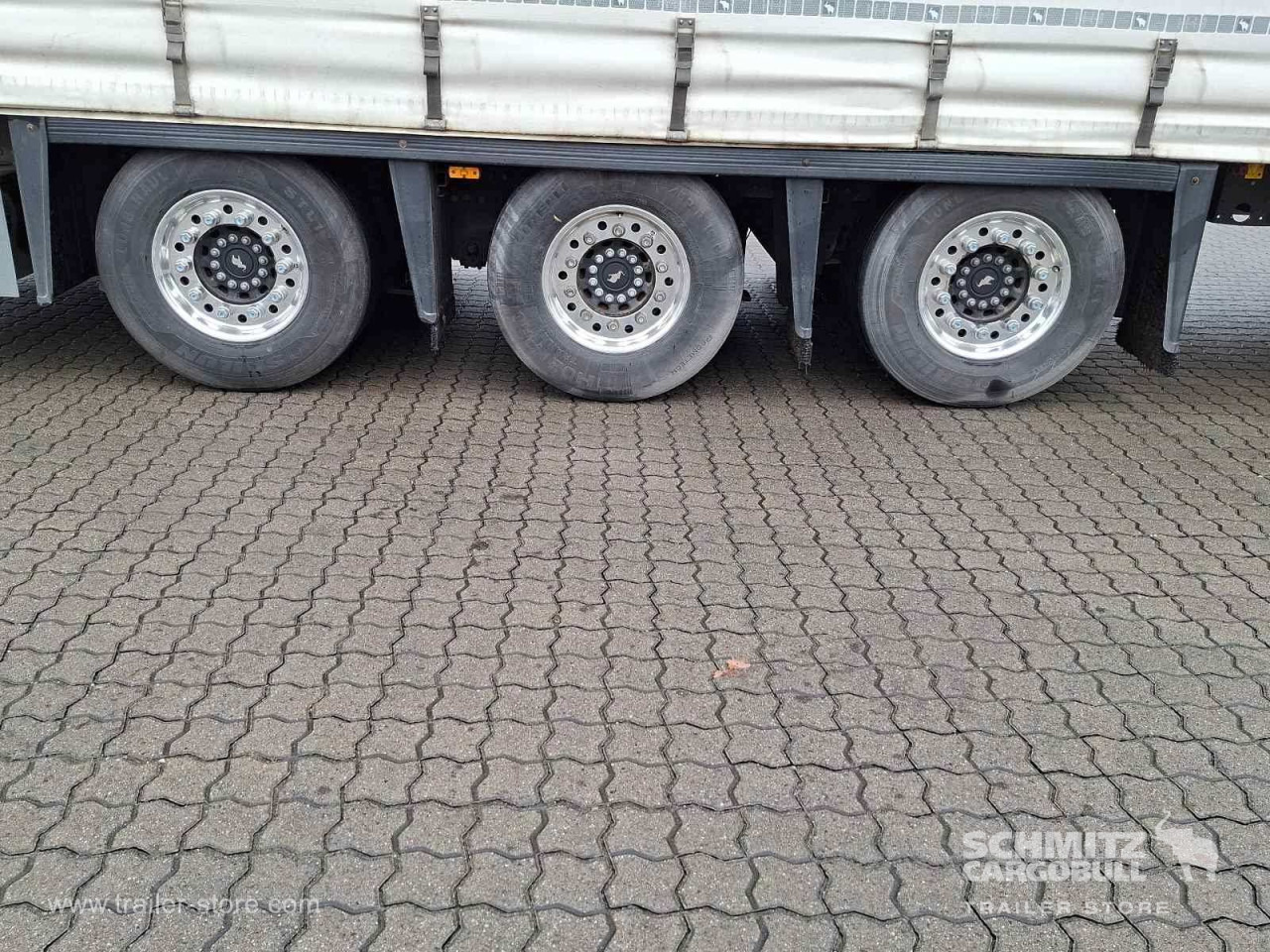 SCHMITZ Auflieger Curtainsider Mega - Semirremolque lona: foto 2 SCHMITZ Auflieger Curtainsider Mega - Semirremolque lona: foto 2