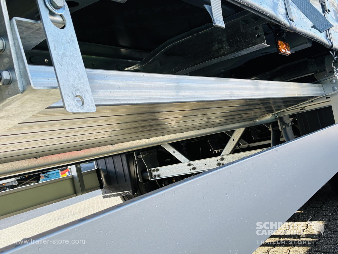 SCHMITZ Auflieger Curtainsider Mega - Semirremolque lona: foto 2 SCHMITZ Auflieger Curtainsider Mega - Semirremolque lona: foto 2
