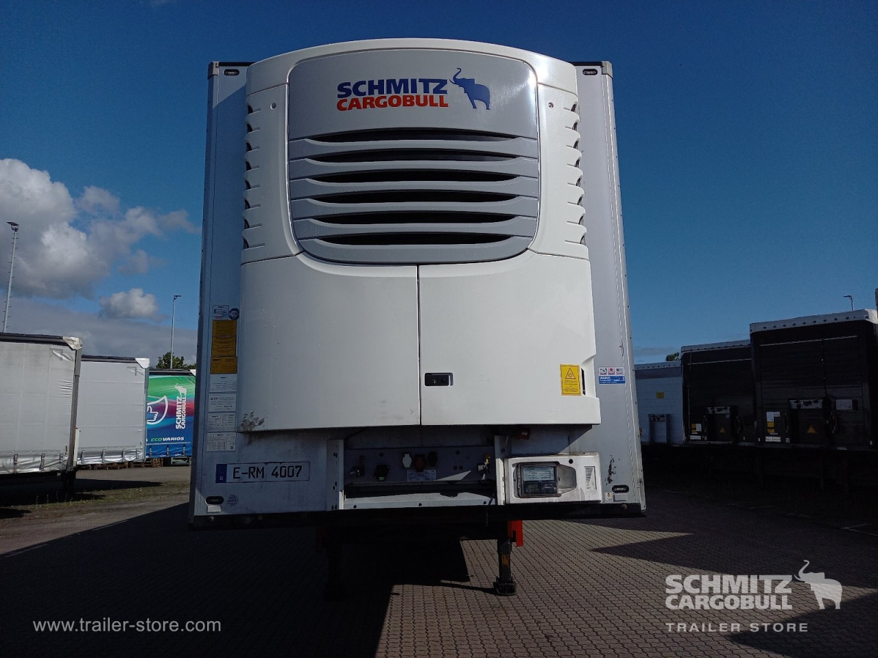 SCHMITZ Auflieger Tiefkühler Multitemp - Semirremolque isotérmico: foto 3 SCHMITZ Auflieger Tiefkühler Multitemp - Semirremolque isotérmico: foto 3