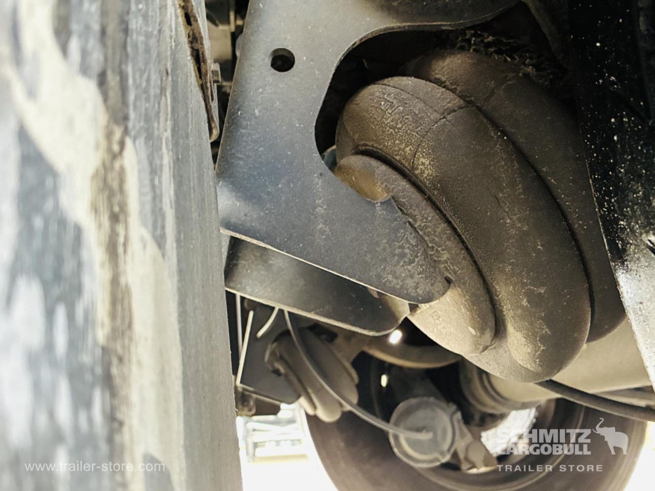 SCHMITZ Auflieger Tiefkühler Multitemp Double deck - Semirremolque isotérmico: foto 2 SCHMITZ Auflieger Tiefkühler Multitemp Double deck - Semirremolque isotérmico: foto 2