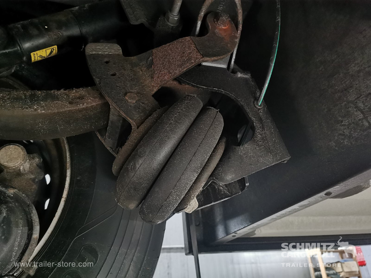 SCHMITZ Auflieger Tiefkühler Standard Double deck - Semirremolque isotérmico: foto 3 SCHMITZ Auflieger Tiefkühler Standard Double deck - Semirremolque isotérmico: foto 3